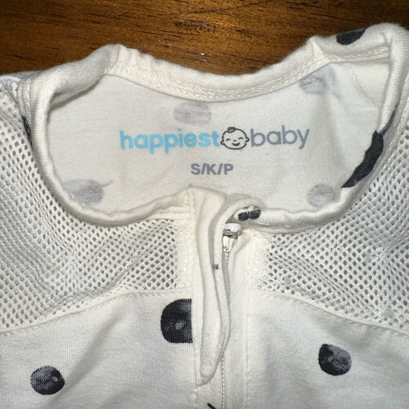 4 sleep sacks(2 Snoo 1 love to dream 1 Burt’s bees)